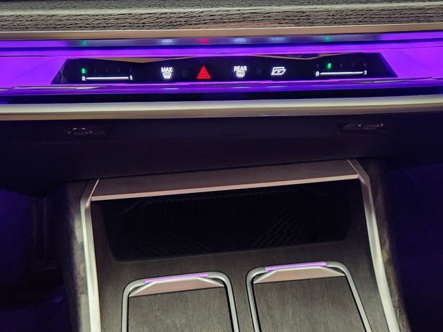 Used 2025 BMW 740i RWD image 19
