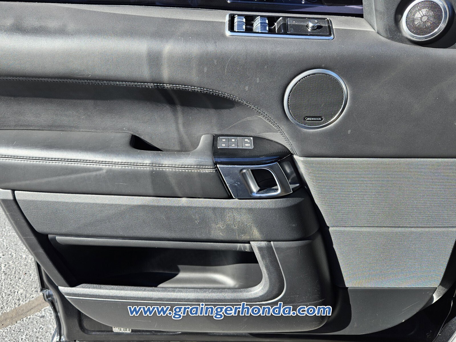 Used 2019 Land Rover Range Rover Sport HST AWD/4WD image 23