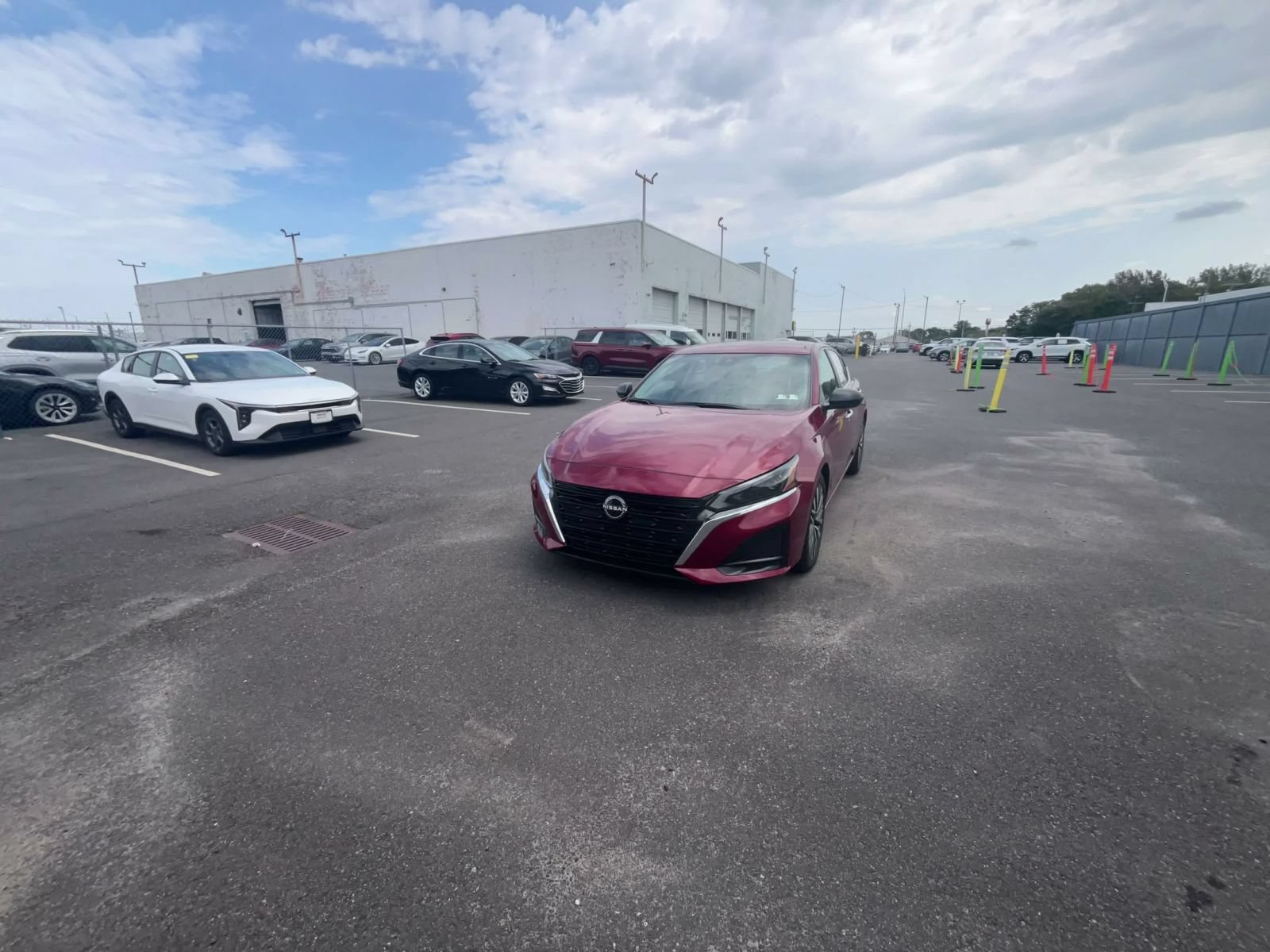 Used 2025 Nissan Altima 2.5 SV FWD image 6