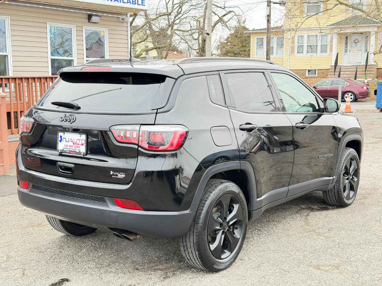 Used 2019 Jeep Compass Latitude image 4