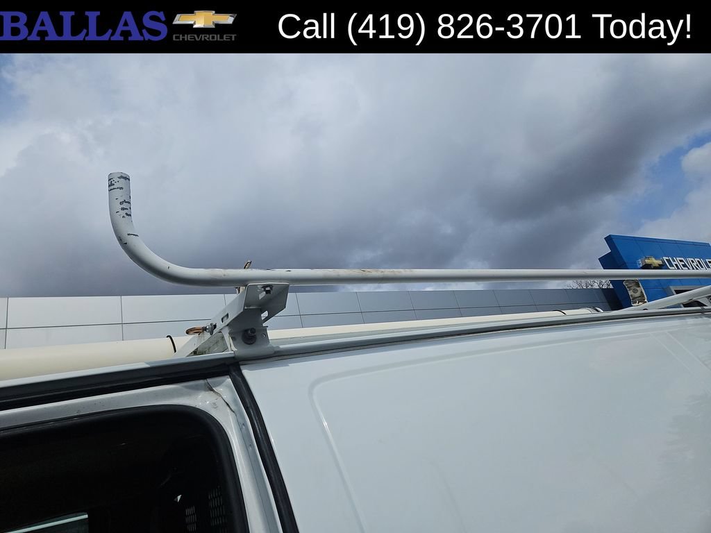 Used 2015 GMC Savana 2500 RWD image 32