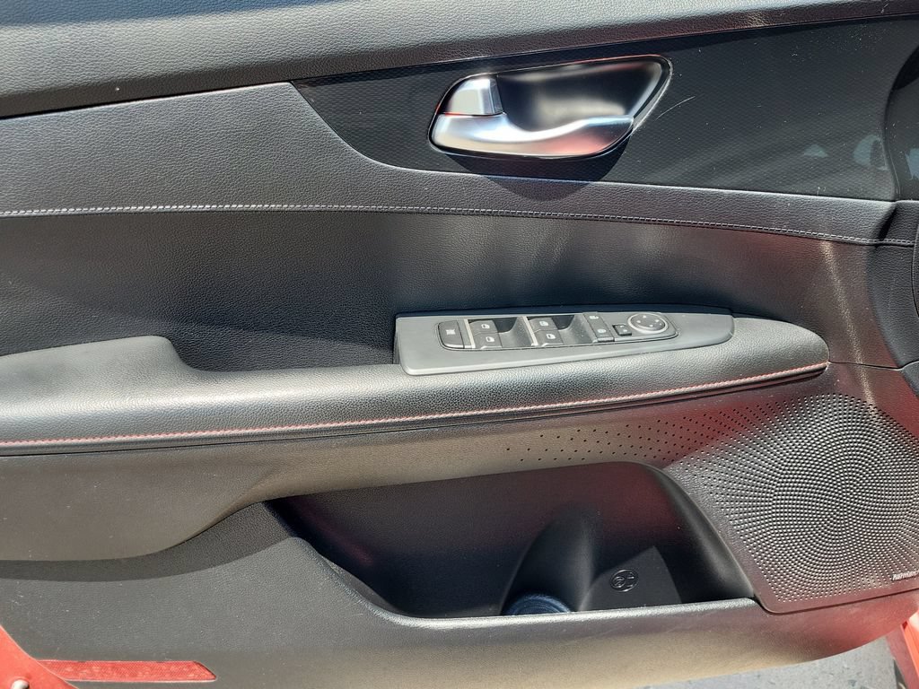 Used 2020 Kia Forte GT FWD image 10