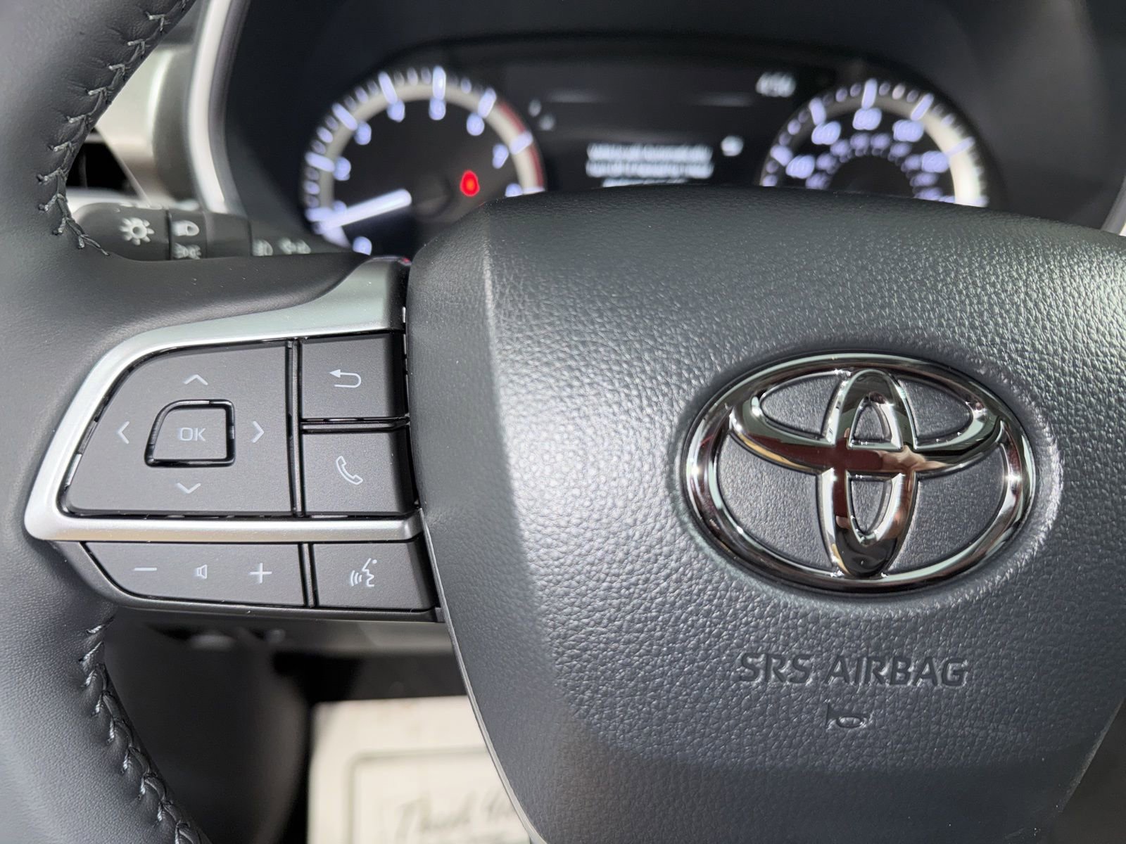 New 2026 Toyota Highlander XLE image 34