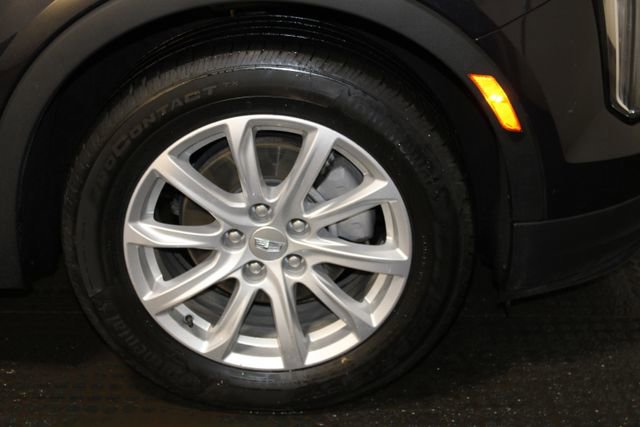 Certified 2023 Cadillac XT4 Luxury w/ Cold Weather Package image 28
