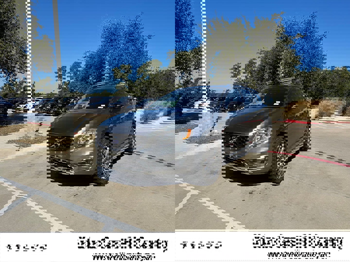 Used 2017 Volvo V60 T5 Cross Country w/ Convenience Package