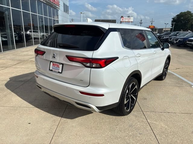 Used 2024 Mitsubishi Outlander SE FWD image 7