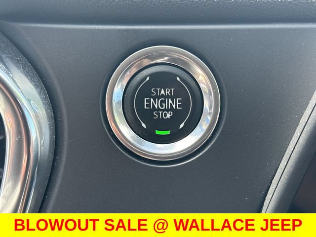 Used 2020 Chevrolet Blazer LT FWD image 13
