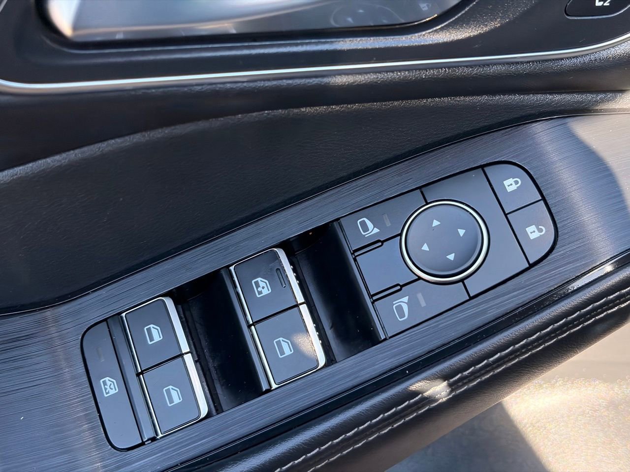 Certified 2023 Nissan Rogue Platinum w/ Platinum Premium Package FWD image 20