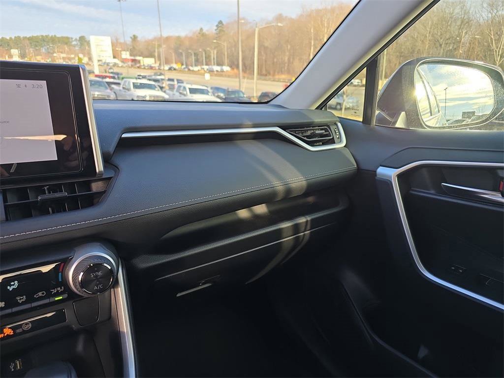 Used 2024 Toyota RAV4 AWD Hybrid image 25