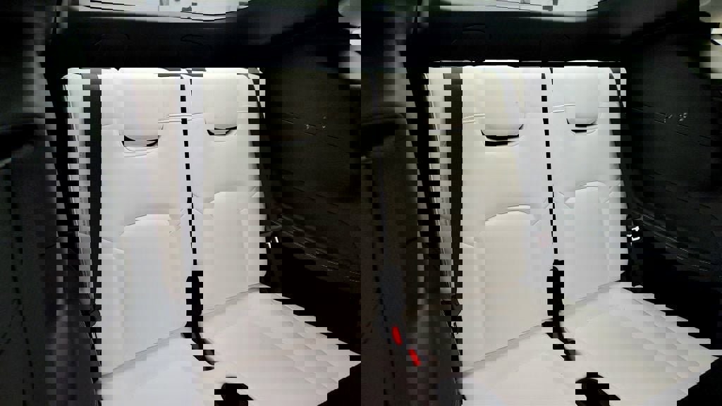 Used 2021 Tesla Model Y Long Range image 28