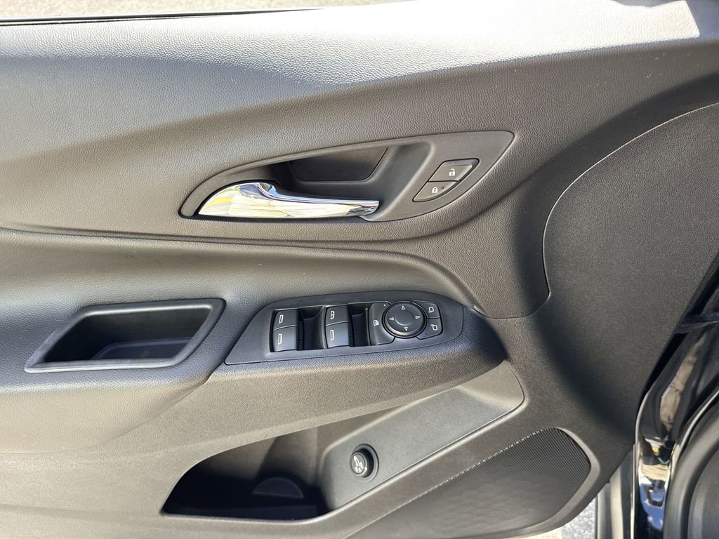 Used 2022 Chevrolet Equinox LT FWD image 40