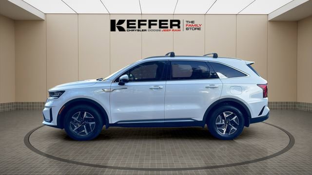 Used 2022 Kia Sorento S image 2