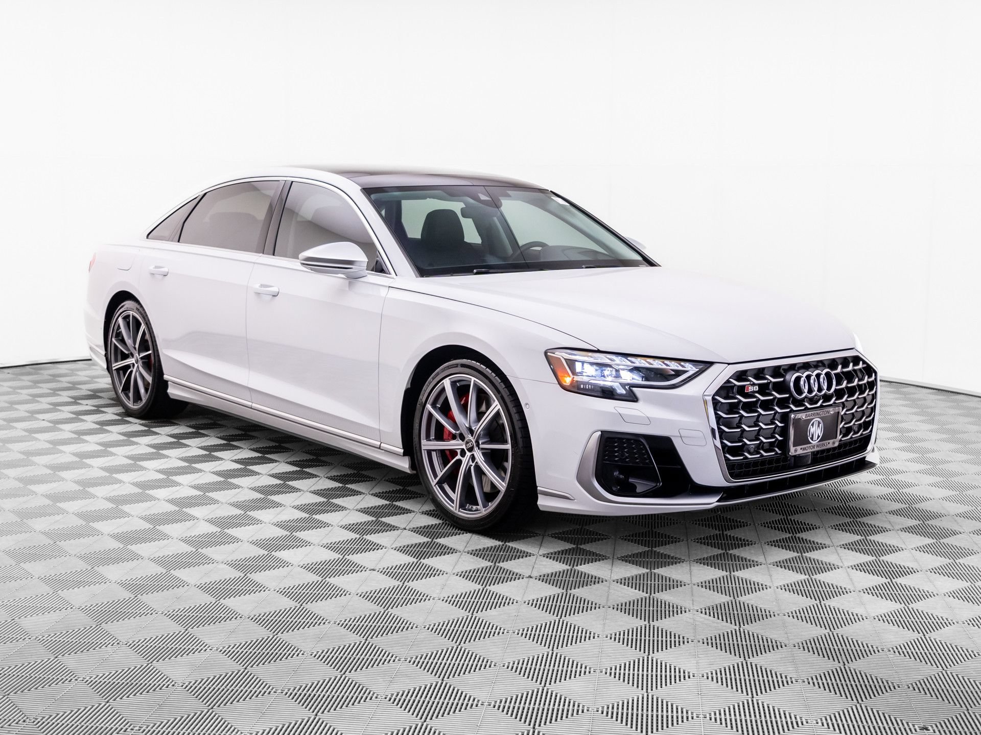Used 2022 Audi S8 AWD/4WD image 7