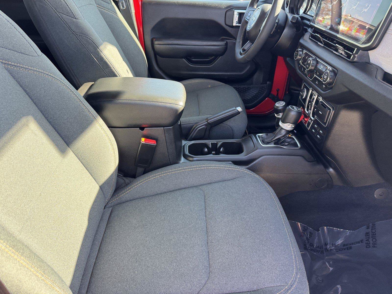 Certified 2025 Jeep Wrangler Unlimited Sport AWD/4WD image 9