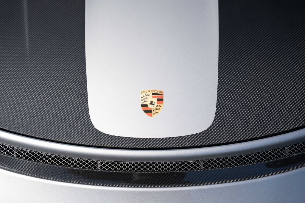 Used 2018 Porsche 911 GT2 RS RWD image 8