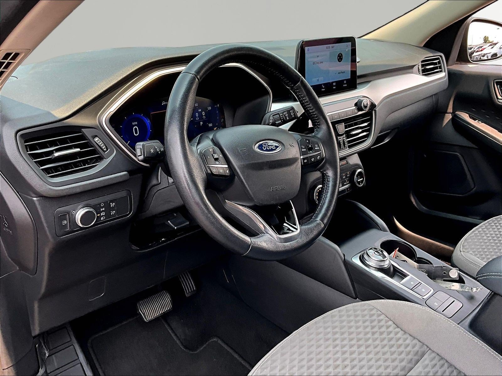 Used 2020 Ford Escape SE Sport FWD image 16