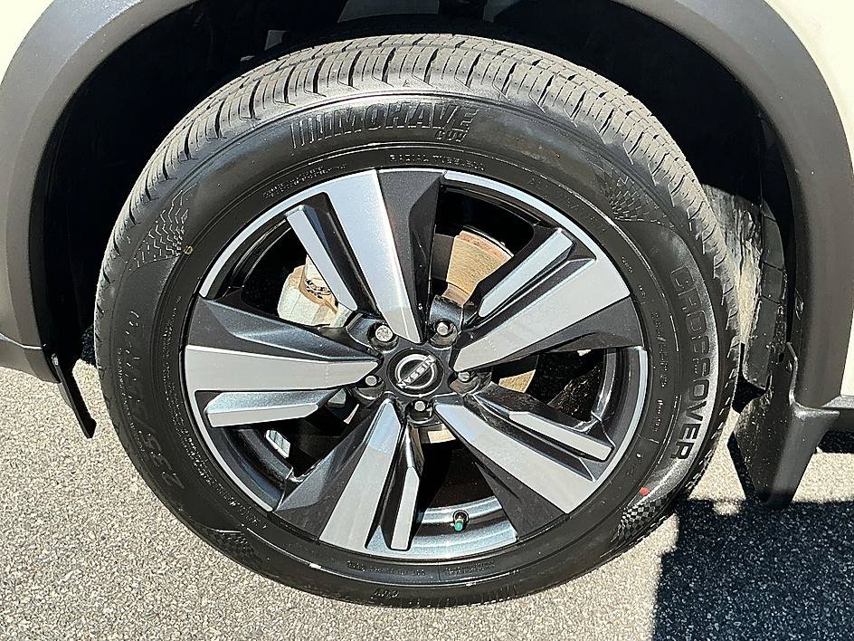 Certified 2023 Nissan Rogue SL w/ SL Premium Package AWD/4WD image 7