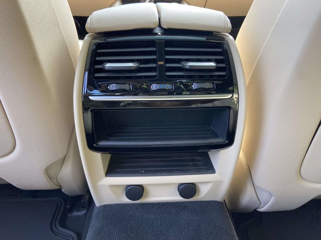 Used 2019 BMW 540i w/ Convenience Package RWD image 20