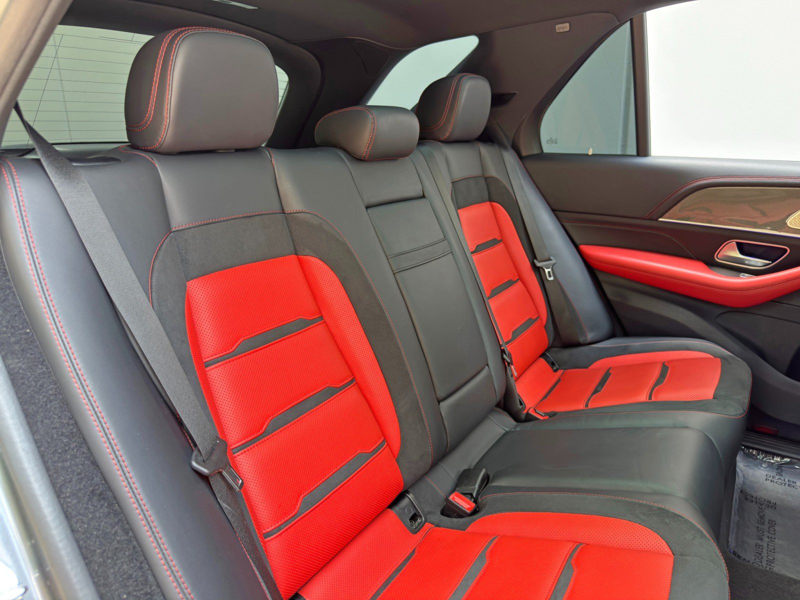 Used 2023 Mercedes-Benz GLE 53 AMG 4MATIC w/ Exterior Lighting Package image 45