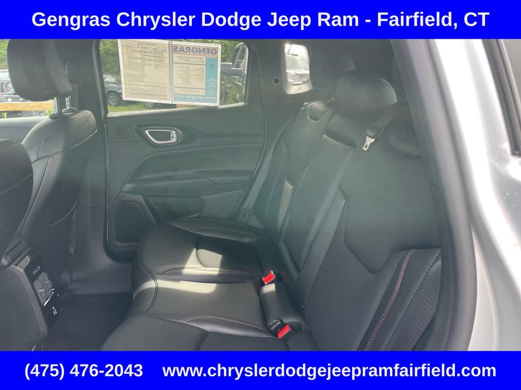 Certified 2025 Jeep Compass Trailhawk w/ Sun & Sound Group AWD/4WD image 38