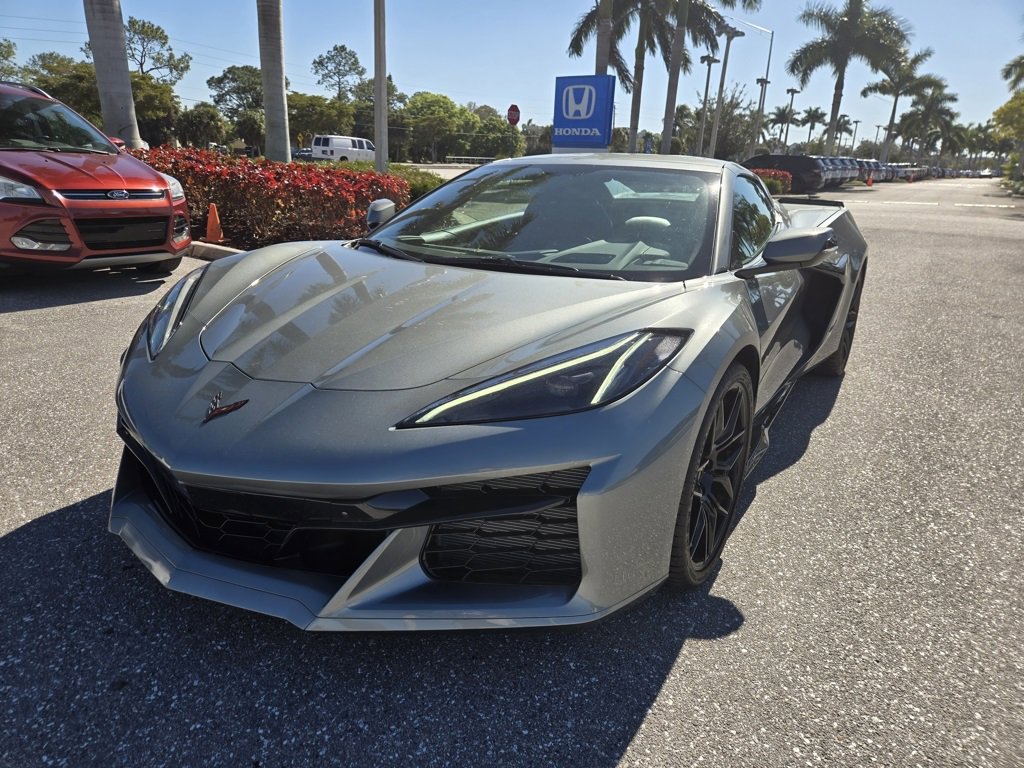 Used 2023 Chevrolet Corvette Z06 w/ Battery Protection Package image 2