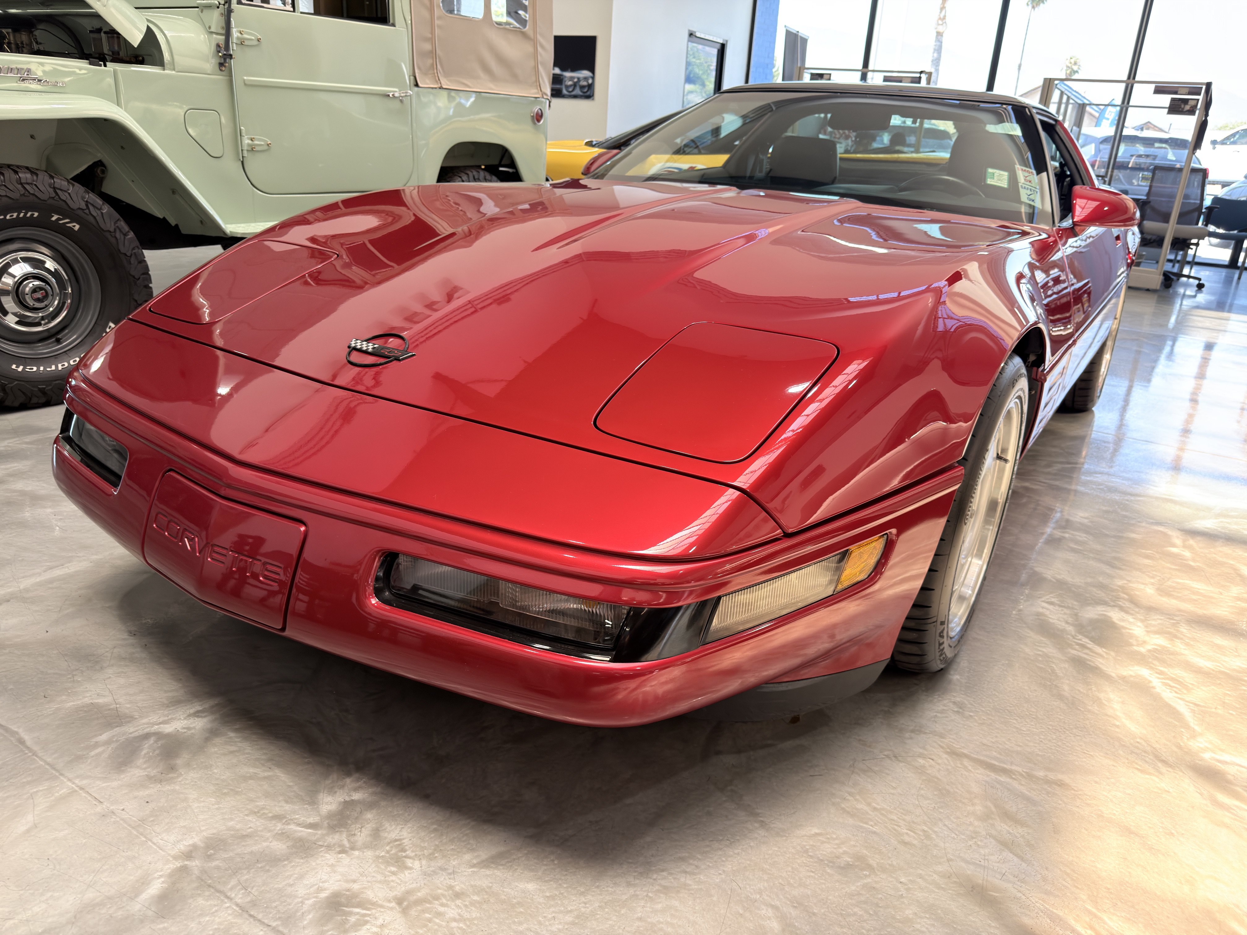 Used 1991 Chevrolet Corvette Coupe RWD image 4