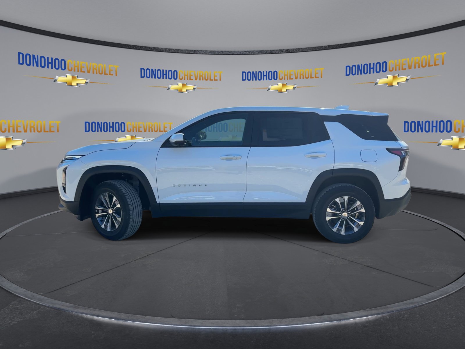 New 2026 Chevrolet Equinox LT w/ Convenience Package II image 8