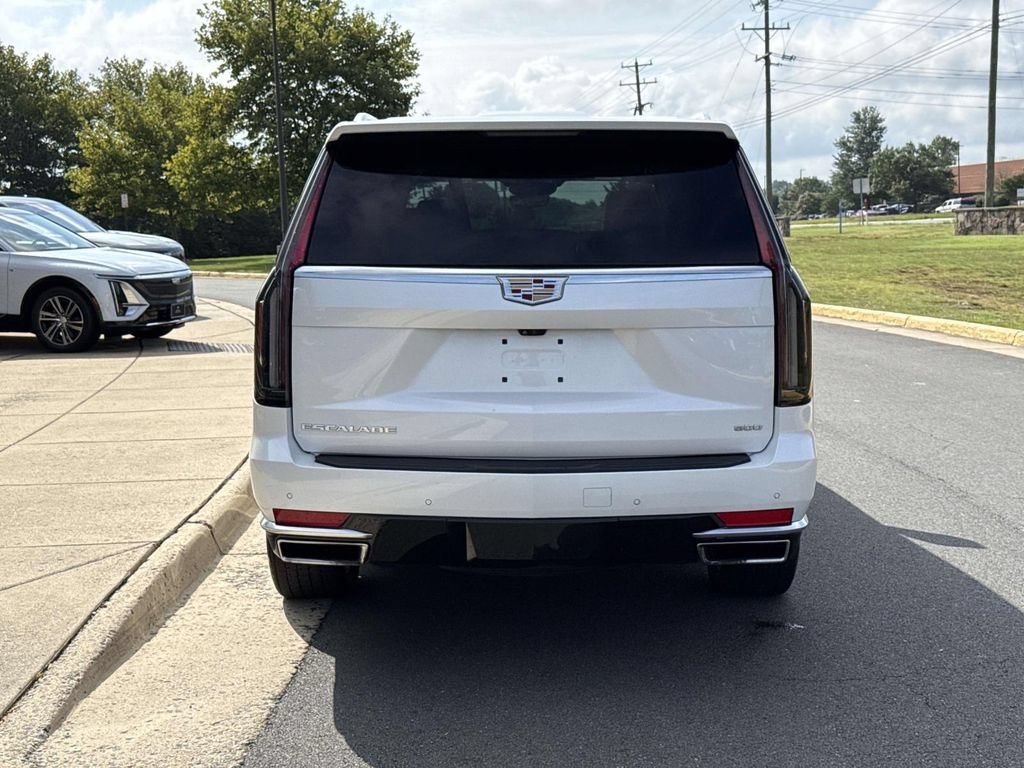 Used 2023 Cadillac Escalade Premium Luxury w/ Performance Package AWD/4WD image 24