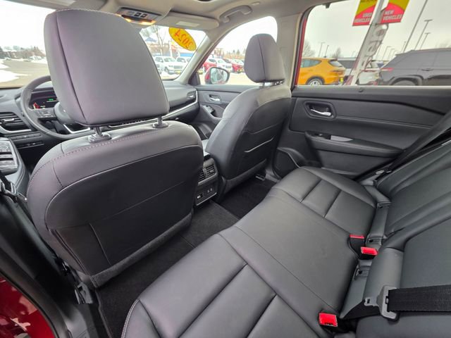 Used 2024 Nissan Rogue SL w/ SL Premium Package image 13