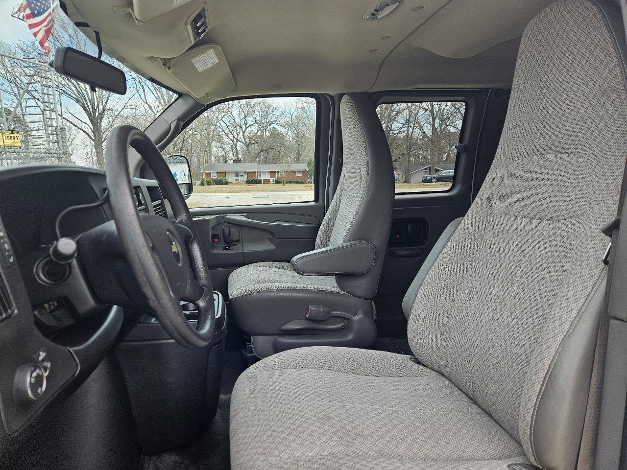 Used 2014 Chevrolet Express 1500 LT w/ LT Preferred Equipment Group AWD/4WD image 11