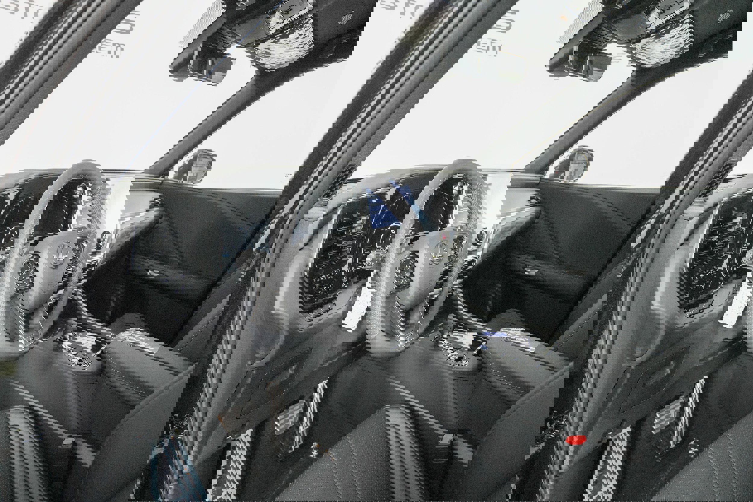New 2026 Lexus TX 500h AWD image 9