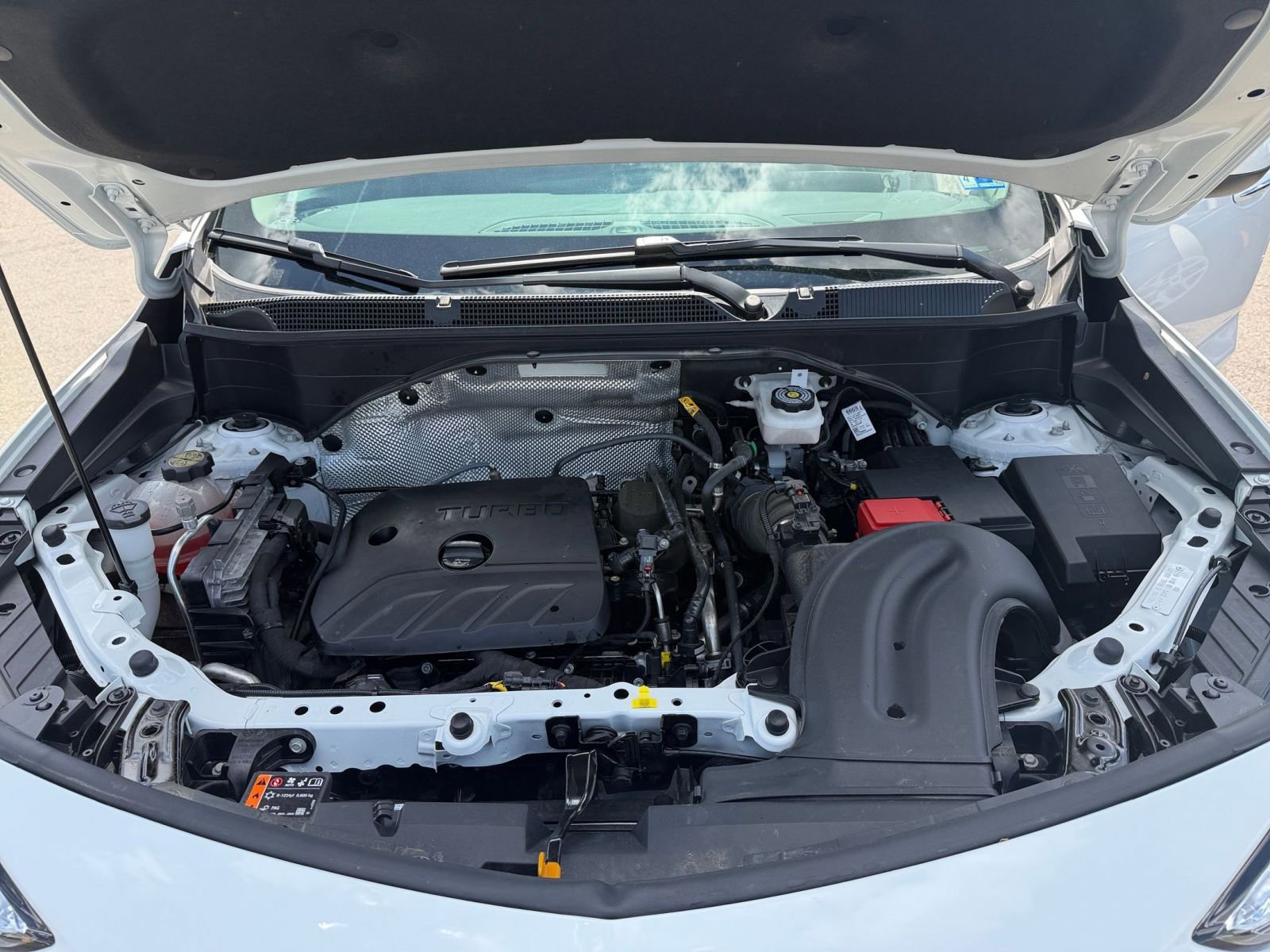 Used 2025 Buick Encore GX Preferred image 31