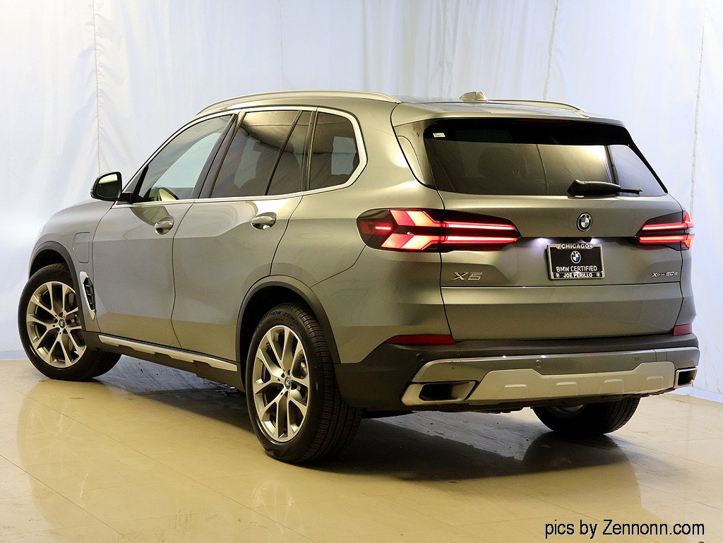 Certified 2025 BMW X5 xDrive50e w/ Premium Package AWD/4WD image 9