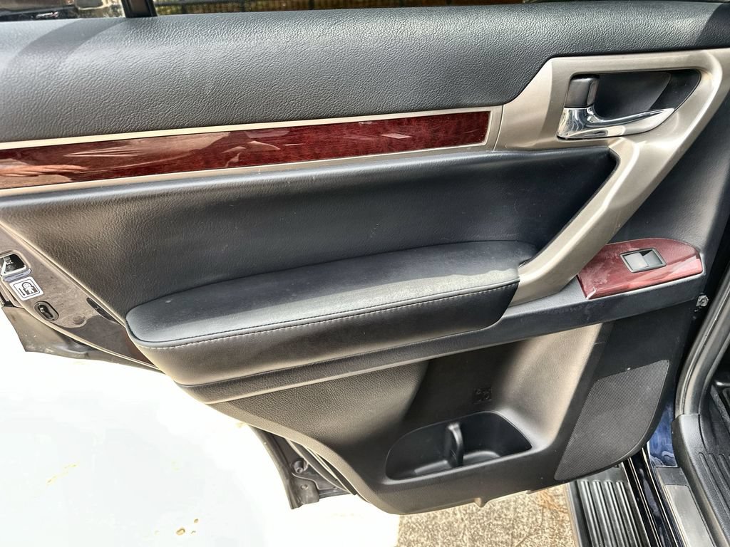 Used 2019 Lexus GX 460 Premium AWD/4WD image 15