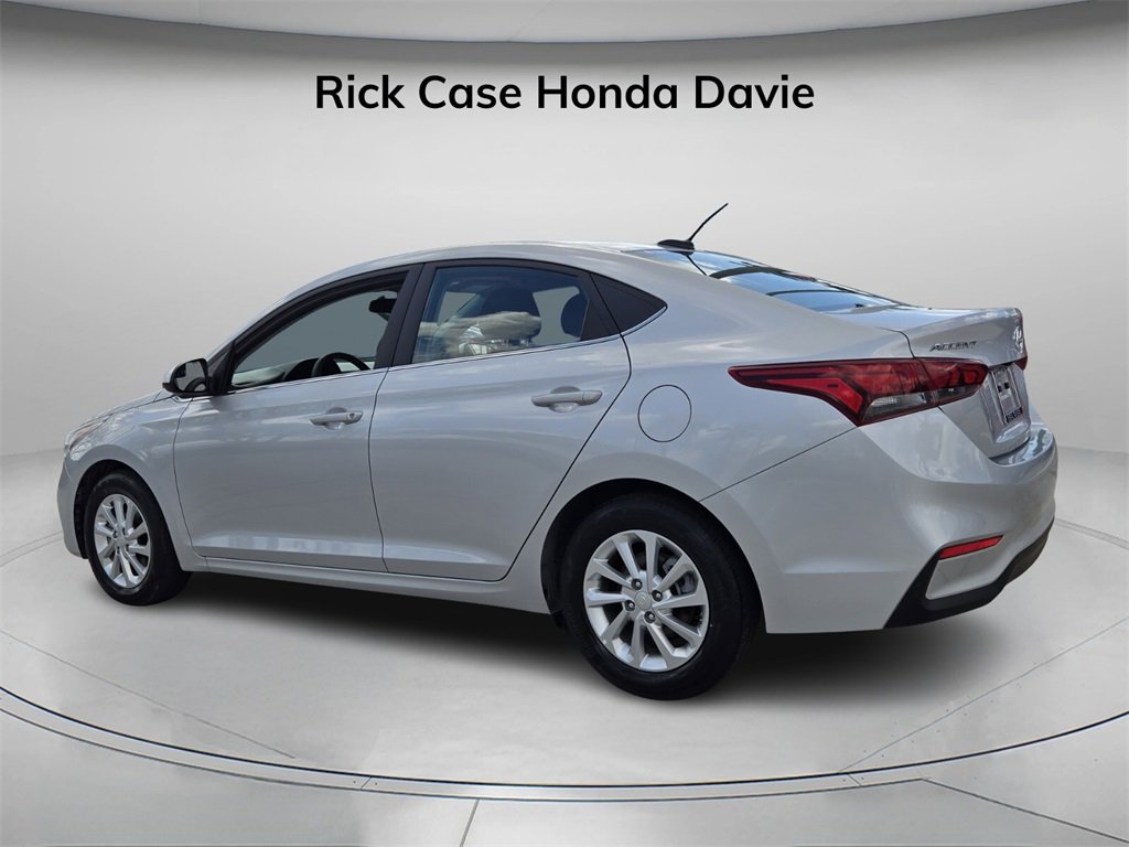 Used 2022 Hyundai Accent SEL w/ Cargo Package image 7