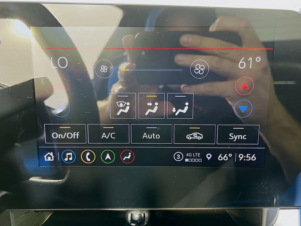 Used 2021 Chevrolet Corvette Stingray Premium Conv w/ Battery Protection Package RWD image 18