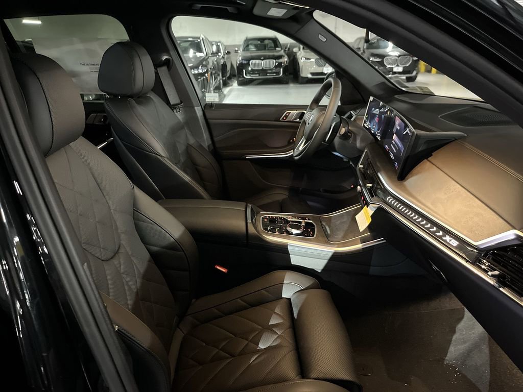 New 2026 BMW X5 xDrive50e image 25