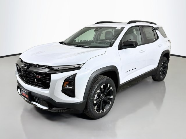 New 2027 Chevrolet Equinox RS w/ Convenience Package III FWD image 3