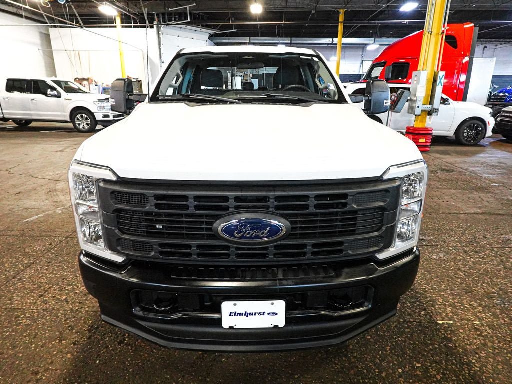 Used 2023 Ford F250 XL AWD/4WD image 2