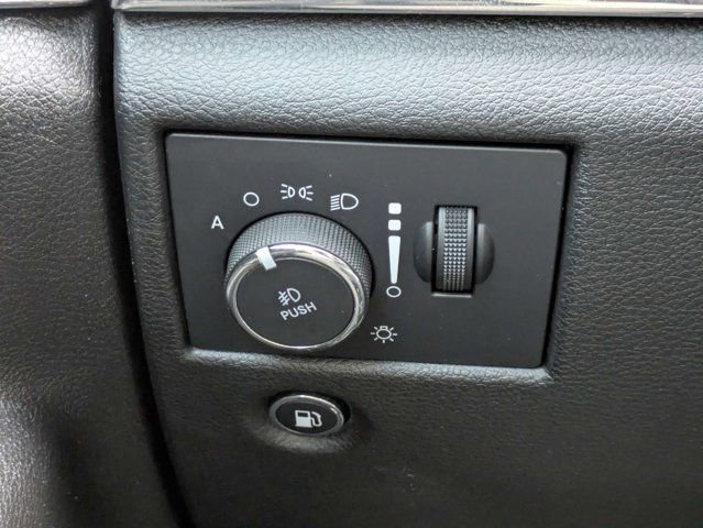 Used 2021 Jeep Grand Cherokee Limited w/ Trailer Tow Group IV AWD/4WD image 26