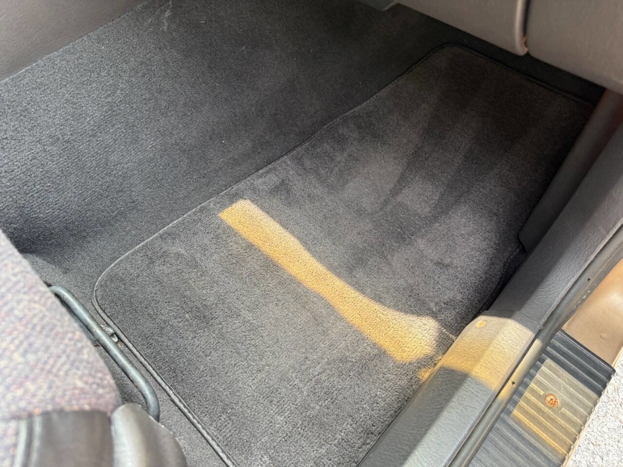 Used 1999 Jeep Cherokee Classic image 82