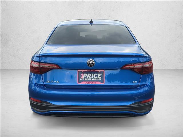Certified 2023 Volkswagen Jetta SE w/ Panoramic Sunroof Package FWD image 6