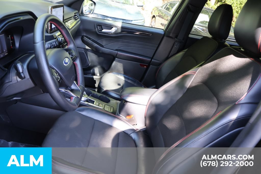 Used 2025 Ford Escape ST-Line AWD/4WD image 14