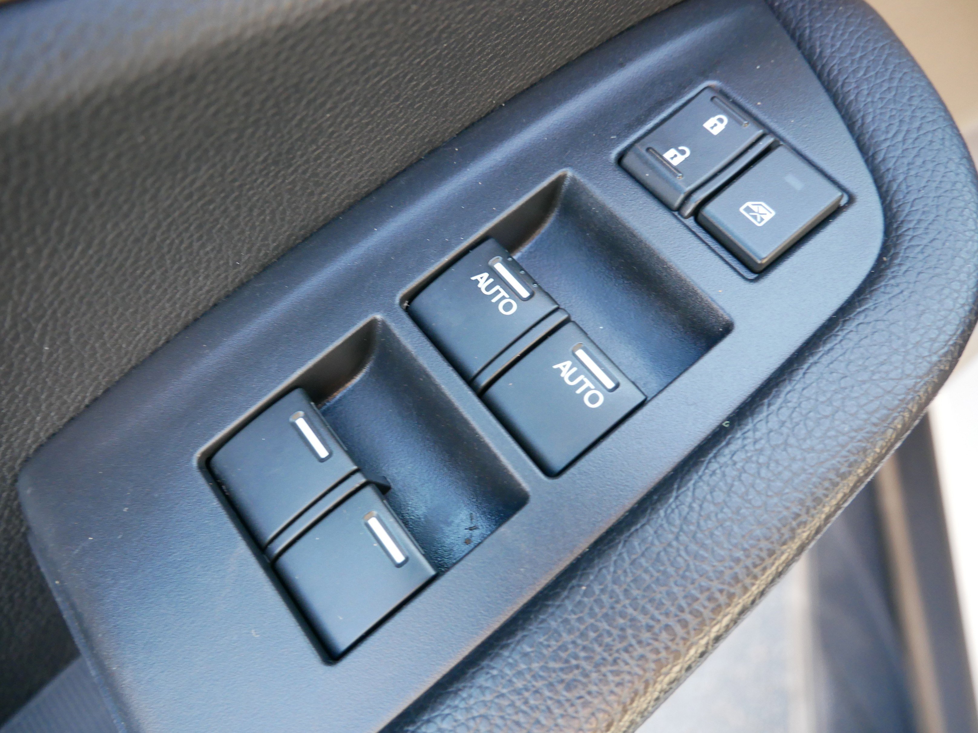 Used 2017 Honda Pilot Touring image 19