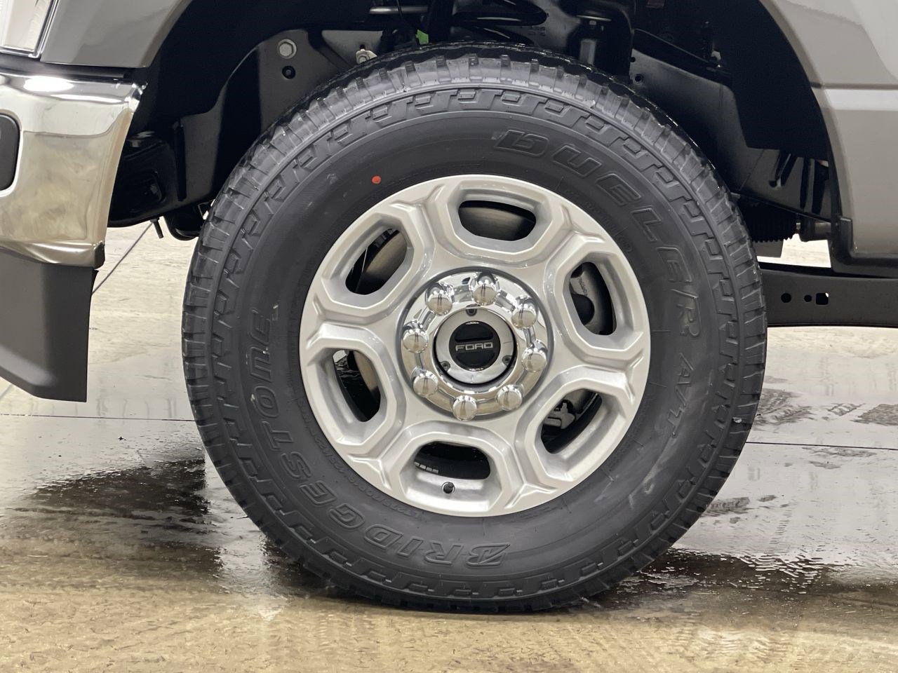 New 2025 Ford F350 XLT image 10