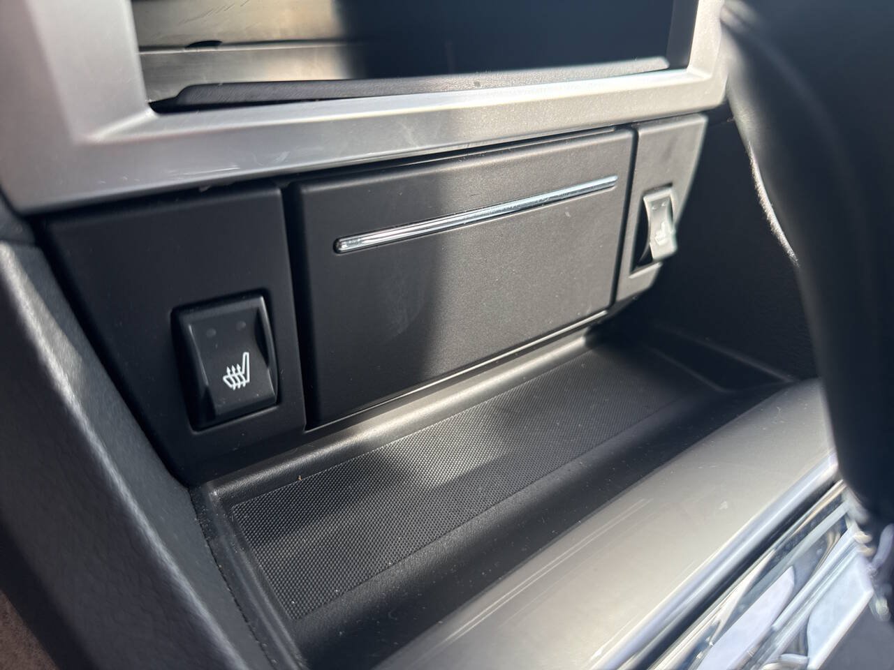 Used 2005 Chrysler 300 C RWD image 34