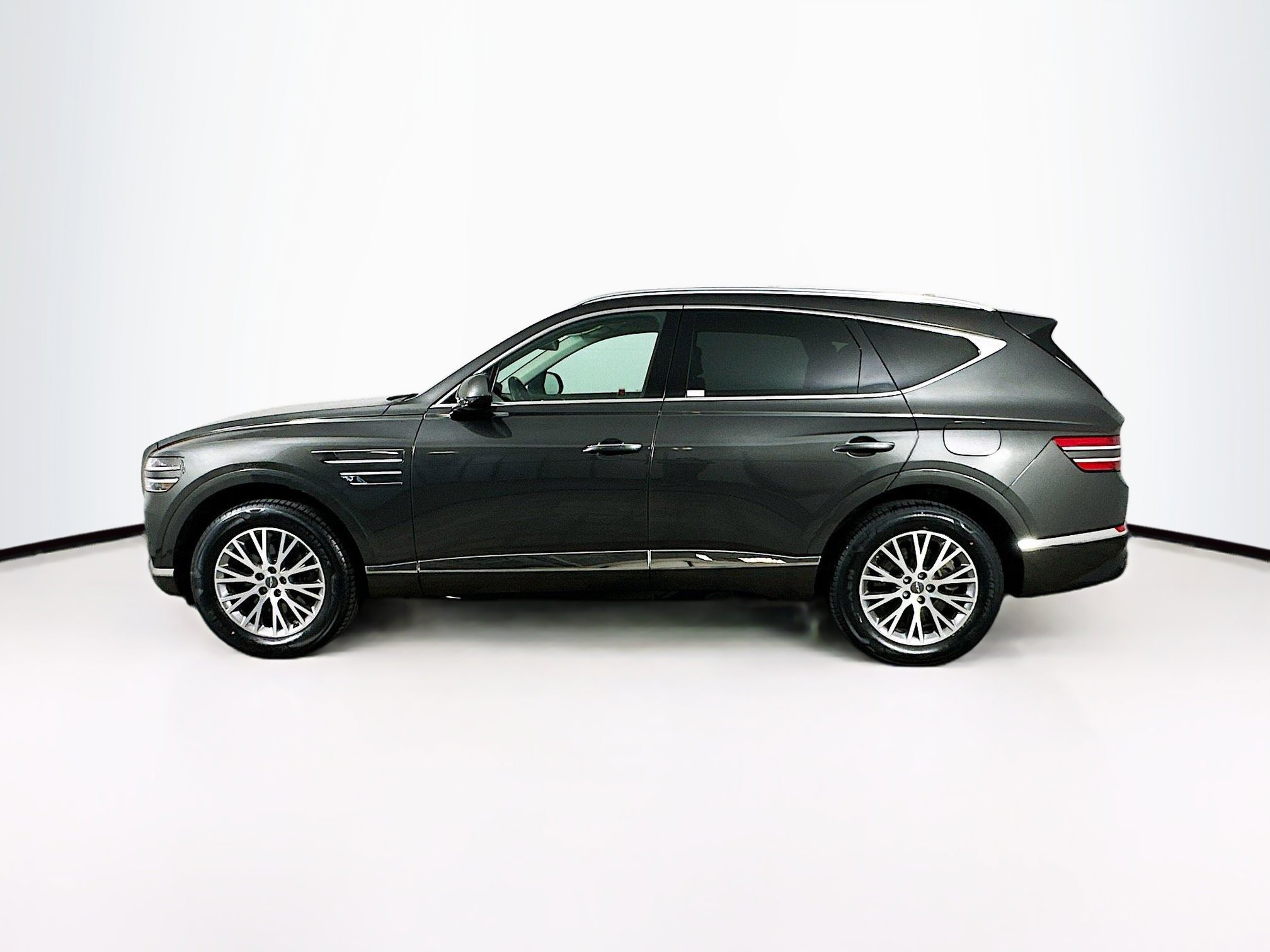 Used 2024 Genesis GV80 2.5T image 4