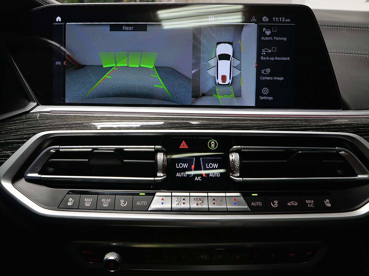 Used 2022 BMW X7 M50i image 17