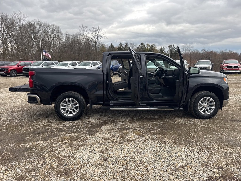 Used 2023 Chevrolet Silverado 1500 LT image 39