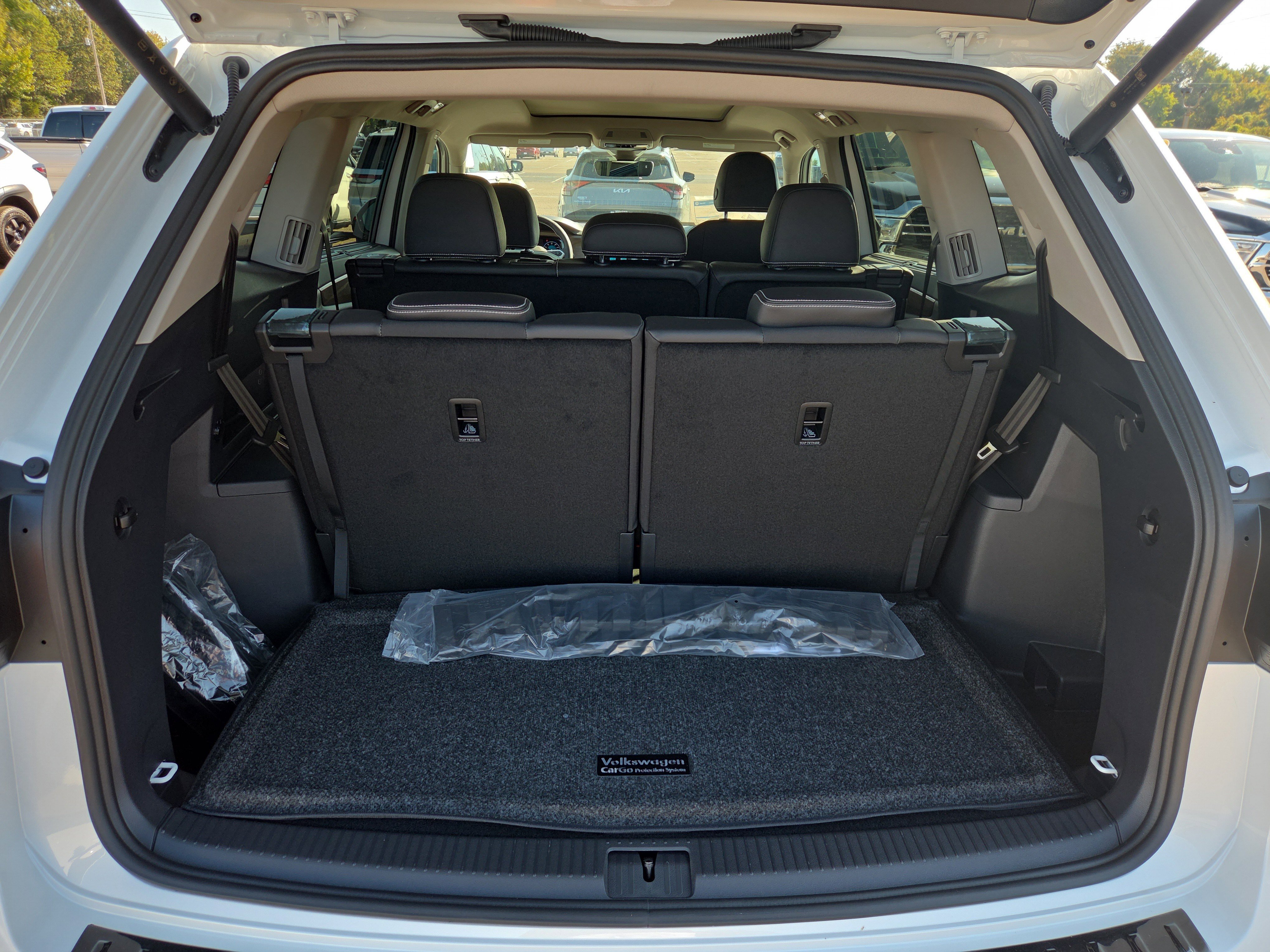 New 2026 Volkswagen Atlas SE image 9